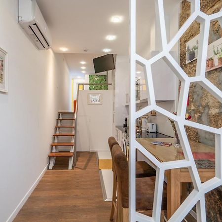 Central Apartamento 0 Ac Metro Nearby Porto Kültér fotó