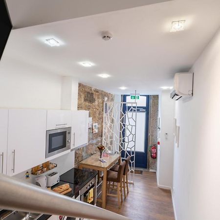 Central Apartamento 0 Ac Metro Nearby Porto Kültér fotó