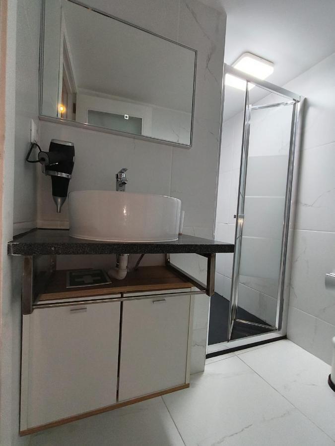 Central Apartamento 0 Ac Metro Nearby Porto Kültér fotó