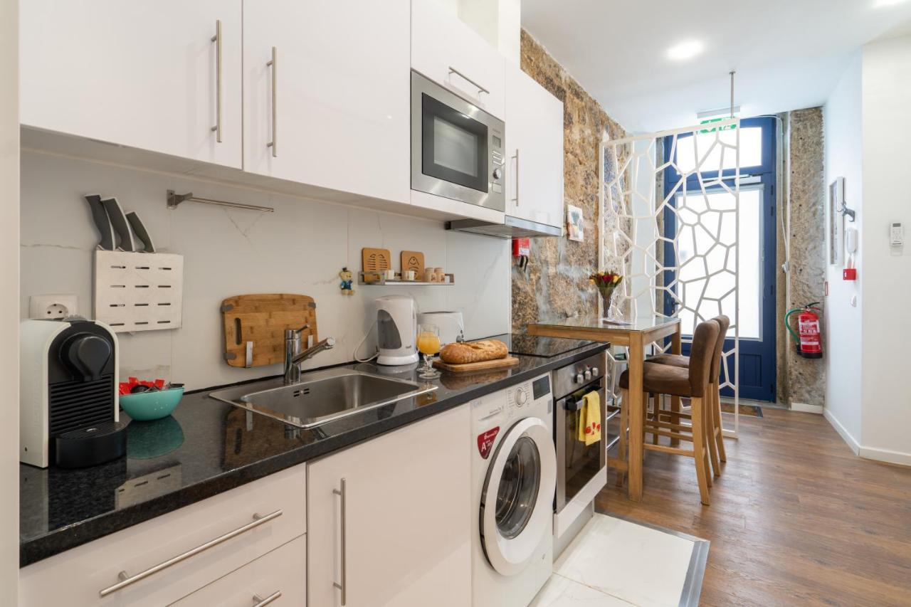 Central Apartamento 0 Ac Metro Nearby Porto Kültér fotó
