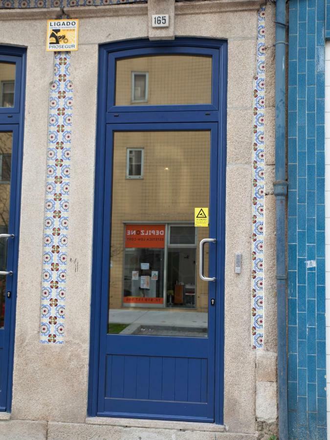 Central Apartamento 0 Ac Metro Nearby Porto Kültér fotó